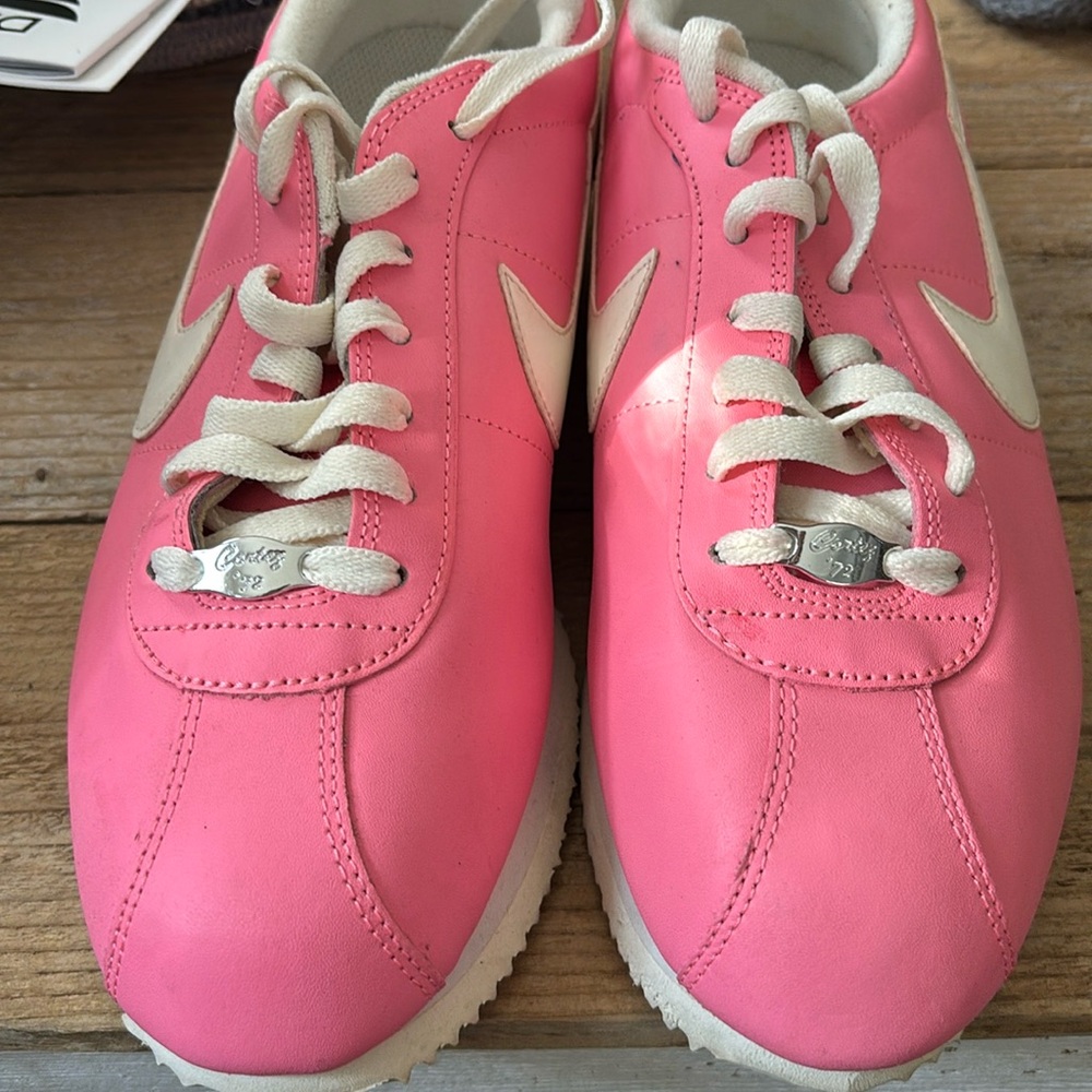 Nike Classic Cortez leather pink/white us11 EUC